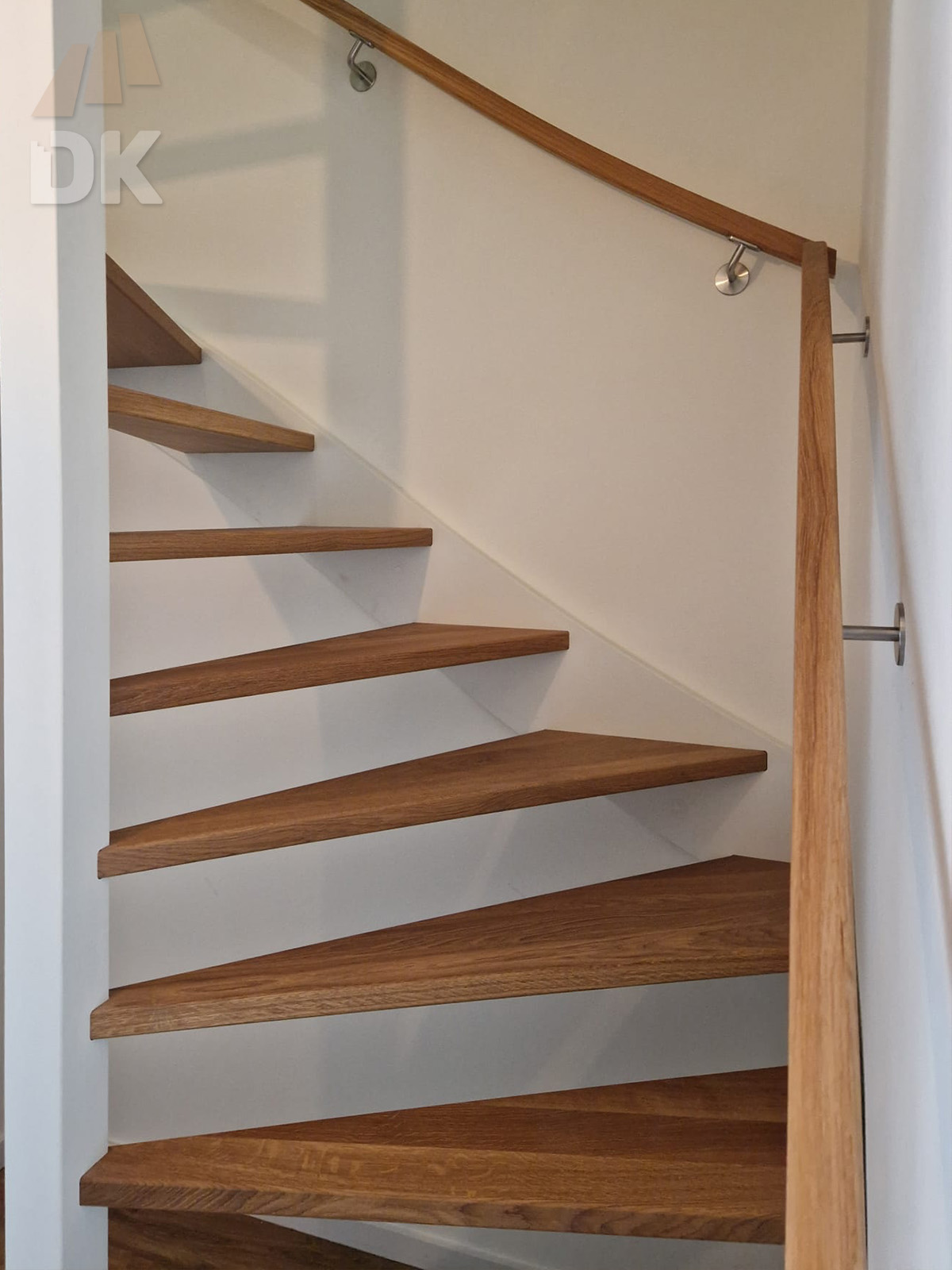 2 stalen trappen vervangen door houten spiltrappen - Foto 4